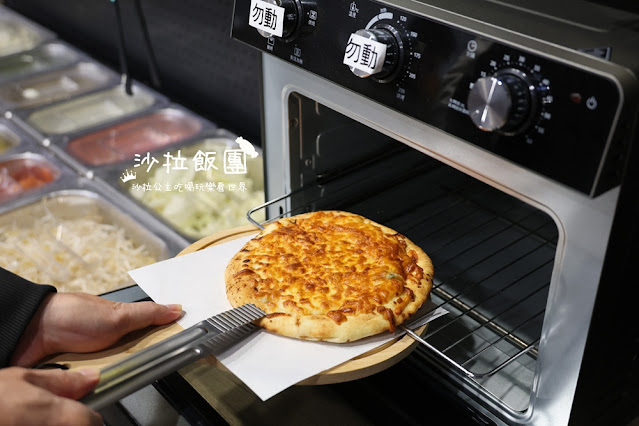 無人手工窯烤披薩『Yiguo Ramen 24H異國無人拉麵店-中山旗艦店』多種配菜、飲料免費加 57 無人手工窯烤披薩『Yiguo Ramen 24H異國無人拉麵店-中山旗艦店』多種配菜、飲料免費加