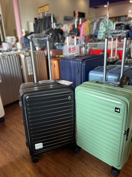 雲林虎尾行李箱廠拍,工廠直營行李箱特賣會,最低價990元起 25 雲林虎尾行李箱廠拍,工廠直營行李箱特賣會,最低價990元起