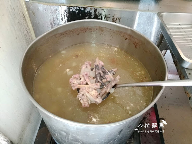 中正區美食/外帶便當『九記燒臘』白飯.飲料.湯無限供應/捷運忠孝新生站 9 中正區美食/外帶便當『九記燒臘』白飯.飲料.湯無限供應/捷運忠孝新生站