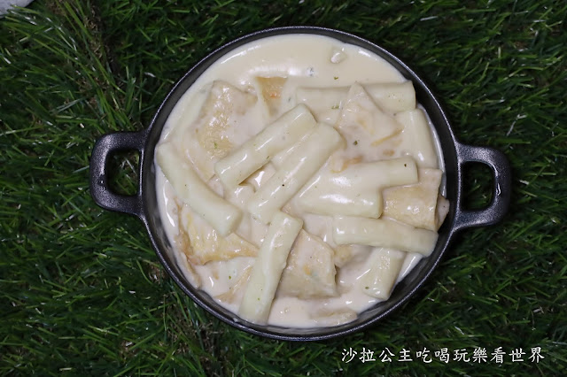 偽出國/韓國街邊美食在家吃『韓國紅雪蟹蟹膏.辣炒年糕.各式韓式小菜』家樂福韓國週 21 偽出國/韓國街邊美食在家吃『韓國紅雪蟹蟹膏.辣炒年糕.各式韓式小菜』家樂福韓國週