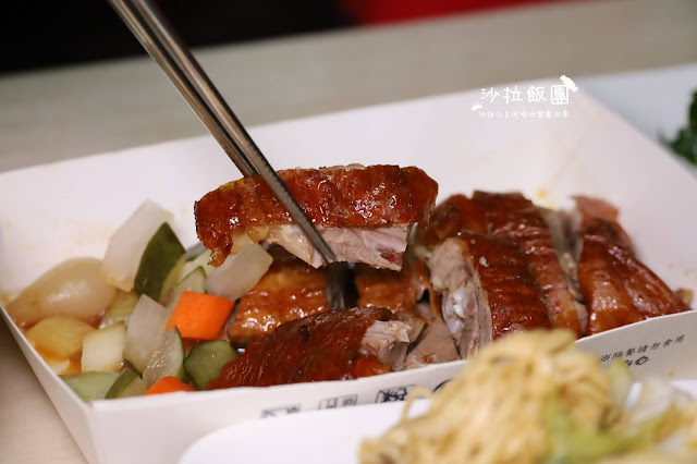 南港美食外帶外送美食『粵亮廣式料理-台北六福萬怡酒店』經典粵菜.創意港點 5 南港美食外帶外送美食『粵亮廣式料理-台北六福萬怡酒店』經典粵菜.創意港點