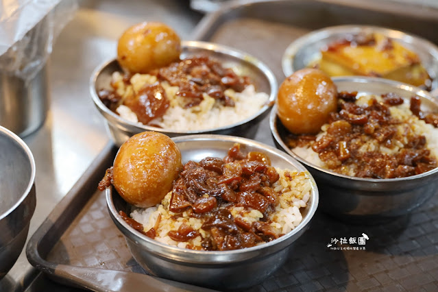 北投市場滷肉飯『矮仔財滷肉飯』必點紅燒蹄膀、大腸頭 8 北投市場滷肉飯『矮仔財滷肉飯』必點紅燒蹄膀、大腸頭