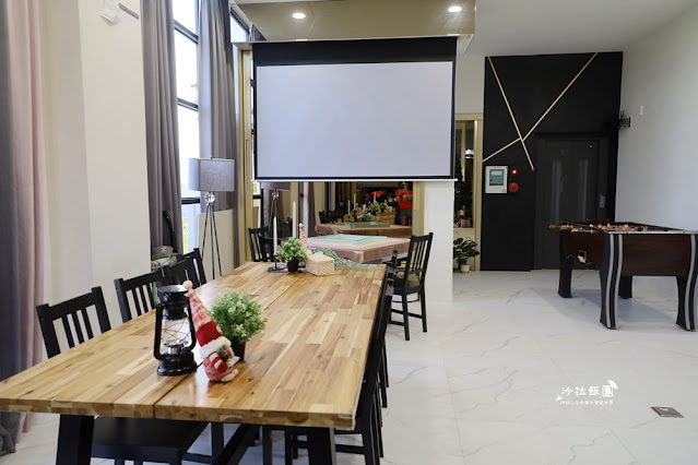 宜蘭恐龍民宿『哥德白色城堡』房間就有大恐龍迎接、露營車 6 宜蘭恐龍民宿『哥德白色城堡』房間就有大恐龍迎接、露營車