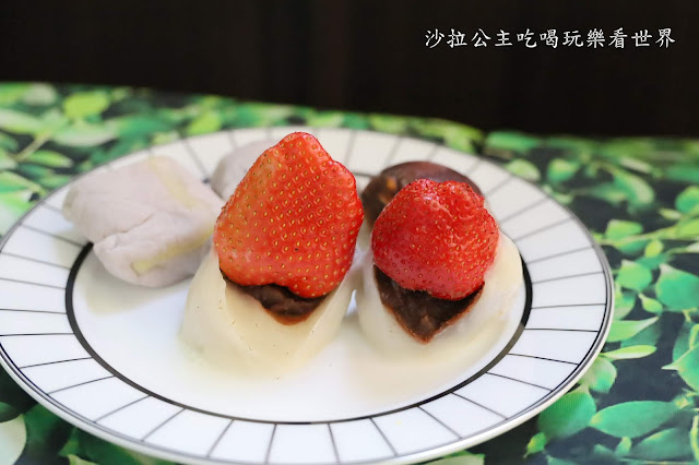 遼寧夜市必吃美食『黑麻糬.紅龜粿.草仔粿』IG打卡草莓大福/菜單/大甲芋頭紅豆.綠豆 16 遼寧夜市必吃美食『黑麻糬.紅龜粿.草仔粿』IG打卡草莓大福/菜單/大甲芋頭紅豆.綠豆