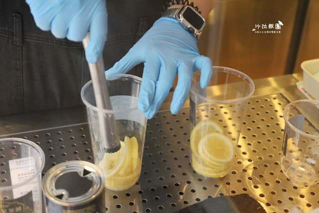 東區港式茶飲『贏到足茶鋪』港式絲襪奶茶、冰火菠蘿油、茶走 7 東區港式茶飲『贏到足茶鋪』港式絲襪奶茶、冰火菠蘿油、茶走