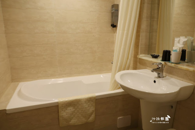 台中平價住宿『寶島53行館』一人不用800元、近台中火車站 22 台中平價住宿『寶島53行館』一人不用800元、近台中火車站