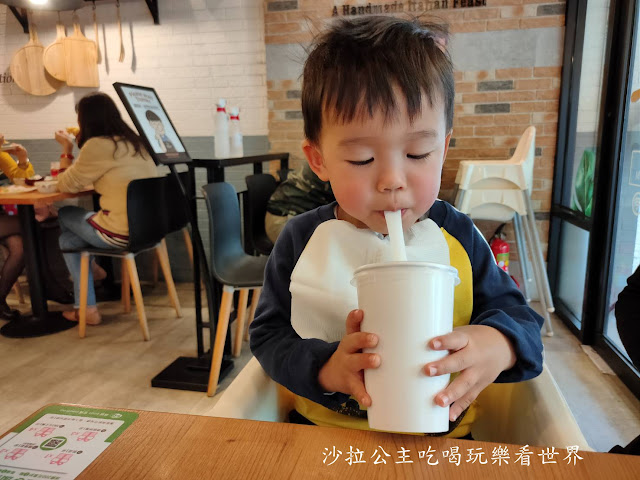 士林美食香菜披薩『堤諾義式比薩Tinos Pizza Café(士林中正門市)』 20 士林美食香菜披薩『堤諾義式比薩Tinos Pizza Café(士林中正門市)』