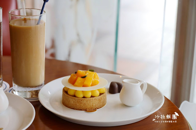 台北輕食.下午茶『歐華酒店-歐麗蛋糕坊』巨無霸紅麴雞腿堡/芒果季限定蛋糕.甜點 31 台北輕食.下午茶『歐華酒店-歐麗蛋糕坊』巨無霸紅麴雞腿堡/芒果季限定蛋糕.甜點