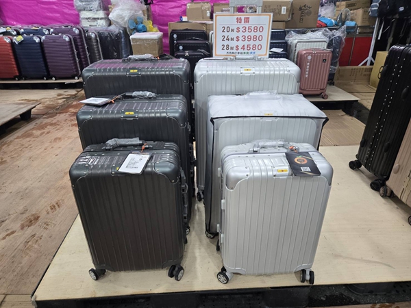 台南善化行李箱特賣會,工廠直營廠拍,最低價990元起,胖胖箱、前開式行李箱,後背包 15 台南善化行李箱特賣會,工廠直營廠拍,最低價990元起,胖胖箱、前開式行李箱,後背包