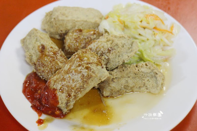 羅東夜市超人氣排隊美食『阿灶伯羊肉』像豆花一般口感的臭豆腐 3 羅東夜市超人氣排隊美食『阿灶伯羊肉』像豆花一般口感的臭豆腐