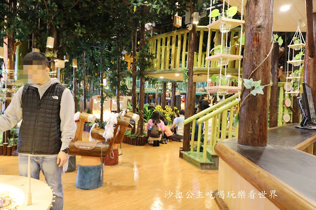 台中景點『麗寶Outlet Mall』打造"小義大利"/全台首間"歐式鐘樓"星巴克鐘樓門市/木育森林 41 台中景點『麗寶Outlet Mall』打造"小義大利"/全台首間"歐式鐘樓"星巴克鐘樓門市/木育森林