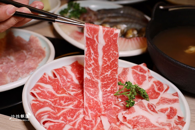 內湖人必吃火鍋『雞湯大叔(內湖店)』全雞湯為湯控而生/捷運西湖站 141 內湖人必吃火鍋『雞湯大叔(內湖店)』全雞湯為湯控而生/捷運西湖站