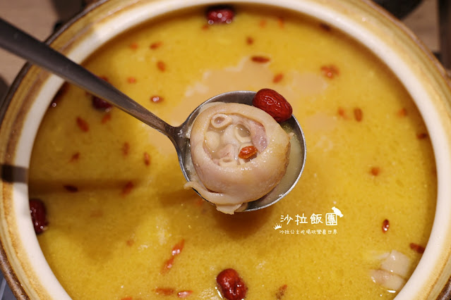 台北最強雞湯火鍋推薦『星曜雞湯』頂級人蔘全雞竹笙雞湯火鍋 31 台北最強雞湯火鍋推薦『星曜雞湯』頂級人蔘全雞竹笙雞湯火鍋