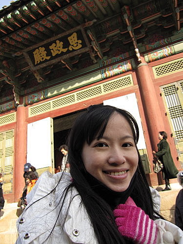 景福宮→青瓦臺→高麗人蔘專賣店→時尚彩妝店→DIY泡菜體驗+傳統韓服體驗→亂打秀 5 景福宮→青瓦臺→高麗人蔘專賣店→時尚彩妝店→DIY泡菜體驗+傳統韓服體驗→亂打秀