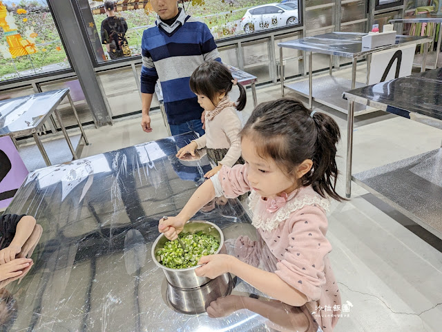 宜蘭親子景點『初咪體驗農場』拔三星蔥、、抓泥鰍、DIY創意蔥麵包體驗、沙坑 38 宜蘭親子景點『初咪體驗農場』拔三星蔥、、抓泥鰍、DIY創意蔥麵包體驗、沙坑