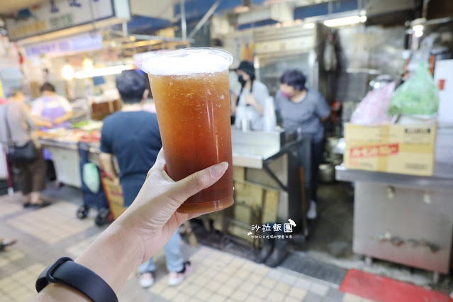 北投市場內當地人喝的古早味紅茶冰老店『許記紅茶』