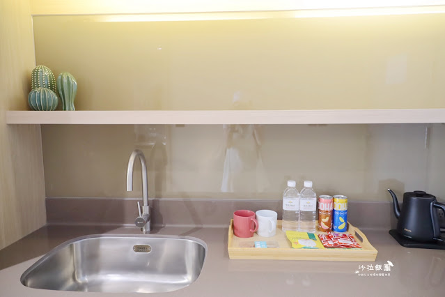 高雄住宿『福容徠旅高雄』IKEA主題房，捷運出口超方便