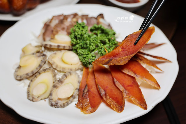 年菜推薦『田言小館』外帶年菜金牌脆皮雞、上湯鮑魚佛跳牆、霸氣海鮮羹 12 年菜推薦『田言小館』外帶年菜金牌脆皮雞、上湯鮑魚佛跳牆、霸氣海鮮羹