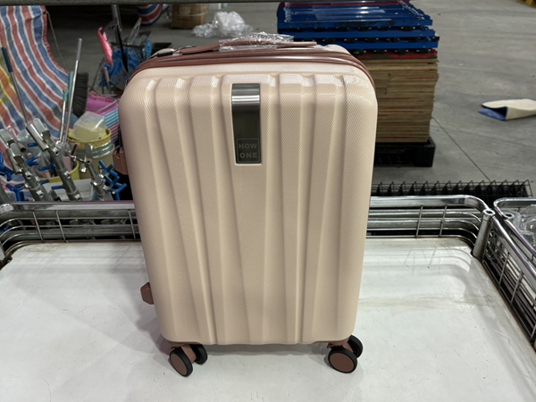 雲林麥寮行李箱特賣會,工廠直營廠拍990元起,胖胖箱、前開式行李箱、後背包 4 雲林麥寮行李箱特賣會,工廠直營廠拍990元起,胖胖箱、前開式行李箱、後背包