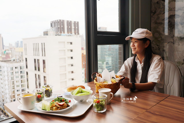 高雄住宿『福容徠旅高雄』IKEA主題房，捷運出口超方便