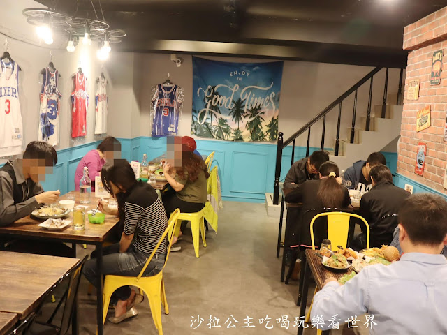 板橋美食『歐義式ALL 14 WELL』浮誇系爆炸蛤蜊麵/義式餐廳/漢堡/菜單/包場/捷運亞東醫院站 5 板橋美食『歐義式ALL 14 WELL』浮誇系爆炸蛤蜊麵/義式餐廳/漢堡/菜單/包場/捷運亞東醫院站