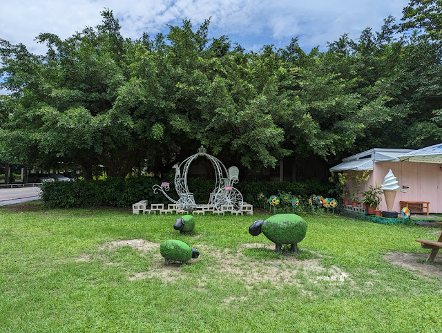 嘉義親子景點『新嘉大昆蟲館』全球唯一旋轉彩蝶柱、蝴蝶溫室花園 7 嘉義親子景點『新嘉大昆蟲館』全球唯一旋轉彩蝶柱、蝴蝶溫室花園
