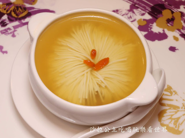 台北秋蟹/龍鮑蟹小豪華套餐『台北萬豪酒店(宴客樓)』秋蟳饗宴/大直美食/捷運劍南站 12 台北秋蟹/龍鮑蟹小豪華套餐『台北萬豪酒店(宴客樓)』秋蟳饗宴/大直美食/捷運劍南站