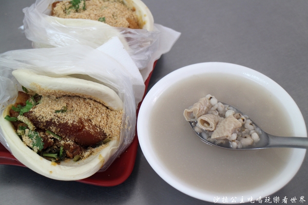 三重排隊人氣美食『無店名刈包』三重小吃/四神湯/食尚玩家介紹/尾牙刈包/自強路 14 三重排隊人氣美食『無店名刈包』三重小吃/四神湯/食尚玩家介紹/尾牙刈包/自強路