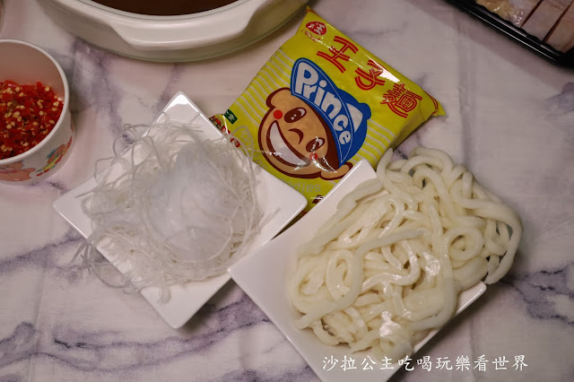 飽胃站外帶呷飽分享餐加贈1斤肉.飽到天靈蓋『肉多多火鍋』新北.桃園免費外送/自取免下車 34 飽胃站外帶呷飽分享餐加贈1斤肉.飽到天靈蓋『肉多多火鍋』新北.桃園免費外送/自取免下車