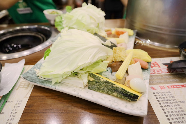 『旺角石頭火鍋店』三重人氣排隊火鍋,爆香過的肉煮火鍋特別香 13 『旺角石頭火鍋店』三重人氣排隊火鍋,爆香過的肉煮火鍋特別香