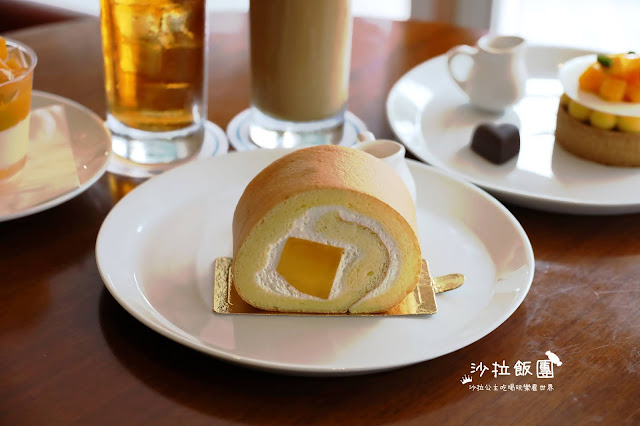 台北輕食.下午茶『歐華酒店-歐麗蛋糕坊』巨無霸紅麴雞腿堡/芒果季限定蛋糕.甜點 29 台北輕食.下午茶『歐華酒店-歐麗蛋糕坊』巨無霸紅麴雞腿堡/芒果季限定蛋糕.甜點