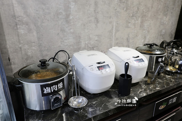 台中逢甲羊肉爐吃到飽『羊霸天下逢甲店』羊大骨、羊肉、火鍋料、蔬菜、飲料自助吧 20 台中逢甲羊肉爐吃到飽『羊霸天下逢甲店』羊大骨、羊肉、火鍋料、蔬菜、飲料自助吧