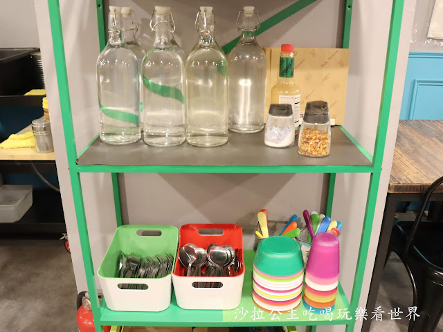 板橋美食『歐義式ALL 14 WELL』浮誇系爆炸蛤蜊麵/義式餐廳/漢堡/菜單/包場/捷運亞東醫院站 6 板橋美食『歐義式ALL 14 WELL』浮誇系爆炸蛤蜊麵/義式餐廳/漢堡/菜單/包場/捷運亞東醫院站