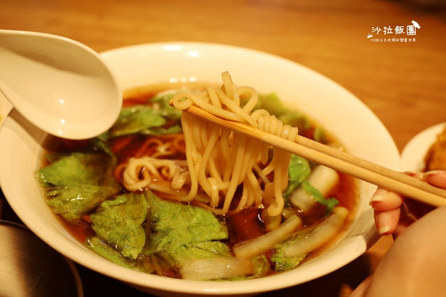 淡水美食黑店排骨飯『黑殿飯店』1971年創立淡水老店 17 淡水美食黑店排骨飯『黑殿飯店』1971年創立淡水老店