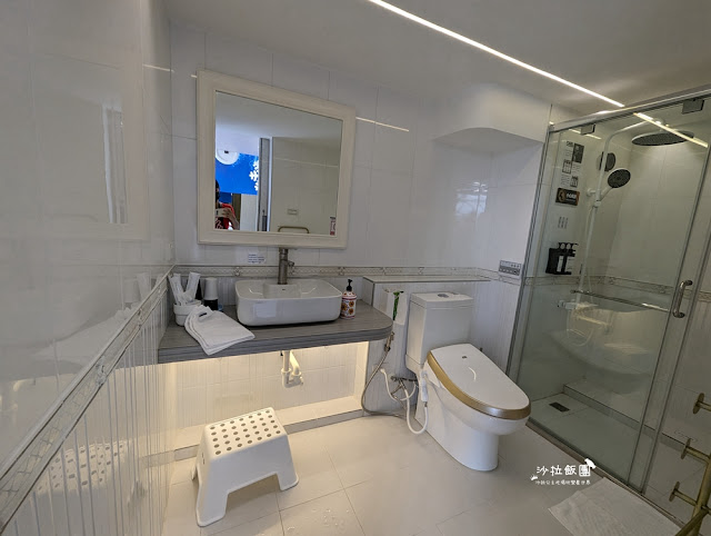 宜蘭恐龍民宿『哥德白色城堡』房間就有大恐龍迎接、露營車 24 宜蘭恐龍民宿『哥德白色城堡』房間就有大恐龍迎接、露營車