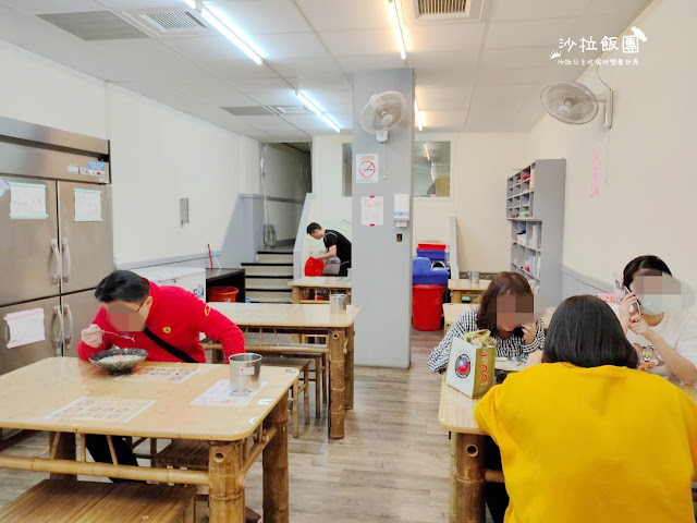 士林美食『福星廣東粥蛤蜊麵(士林店)』皮蛋瘦肉粥/鍋燒意麵/外送 3 士林美食『福星廣東粥蛤蜊麵(士林店)』皮蛋瘦肉粥/鍋燒意麵/外送