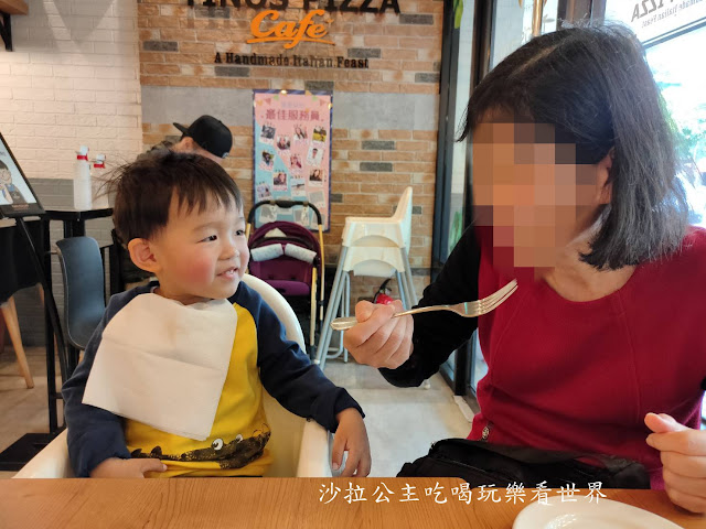 士林美食香菜披薩『堤諾義式比薩Tinos Pizza Café(士林中正門市)』 17 士林美食香菜披薩『堤諾義式比薩Tinos Pizza Café(士林中正門市)』