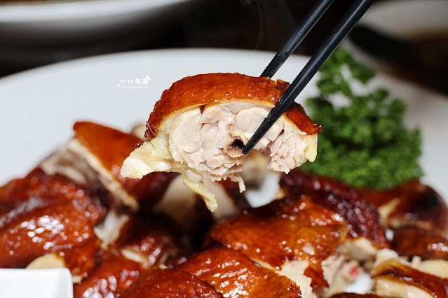 年菜推薦『田言小館』外帶年菜金牌脆皮雞、上湯鮑魚佛跳牆、霸氣海鮮羹 26 年菜推薦『田言小館』外帶年菜金牌脆皮雞、上湯鮑魚佛跳牆、霸氣海鮮羹