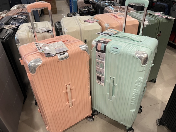 彰化福興行李箱特賣會,工廠直營廠拍特價出清 10 彰化福興行李箱特賣會,工廠直營廠拍特價出清