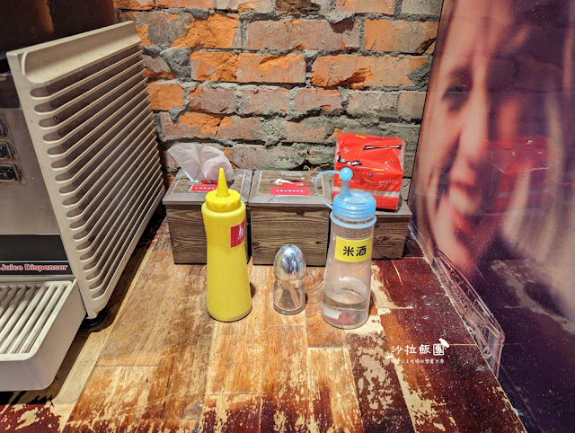 信義區美食『胡饕米粉湯台北市府店』浮誇創意米粉湯,紅茶麥茶喝到飽 15 信義區美食『胡饕米粉湯台北市府店』浮誇創意米粉湯,紅茶麥茶喝到飽