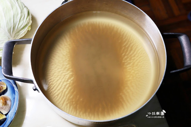 外帶火鍋下殺4.7折『丰明殿』自取送很大再送愛的小手或整顆高麗菜/5種防疫箱任你選 29 外帶火鍋下殺4.7折『丰明殿』自取送很大再送愛的小手或整顆高麗菜/5種防疫箱任你選