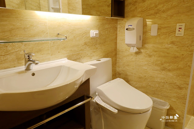 花蓮住宿推薦『康橋大飯店站前館』免費下午茶、宵夜吃到飽、近花蓮車站 31 花蓮住宿推薦『康橋大飯店站前館』免費下午茶、宵夜吃到飽、近花蓮車站