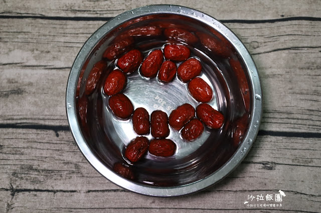 食譜『黑糖酒香桂圓甜米糕』古早味甜糯米飯 4 食譜『黑糖酒香桂圓甜米糕』古早味甜糯米飯