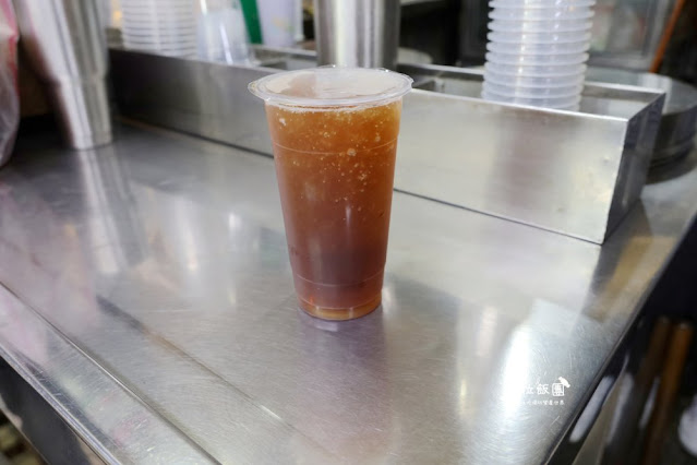 北投市場內當地人喝的古早味紅茶冰老店『許記紅茶』