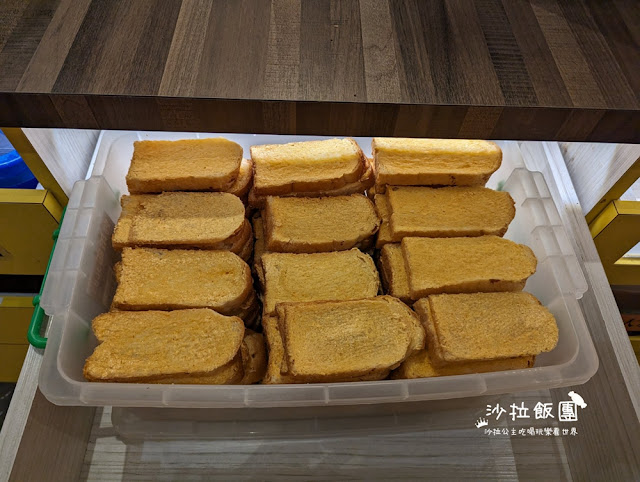 士林牛排『爭厚厚切牛排(士林中山店)』麵包、濃湯、飲料、霜淇淋無限供應 33 士林牛排『爭厚厚切牛排(士林中山店)』麵包、濃湯、飲料、霜淇淋無限供應