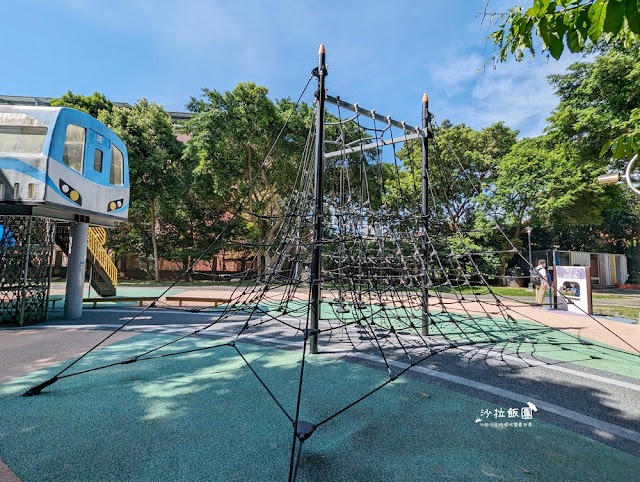 新北親子景點林口樂活公園捷運主題公園,4米高「車廂溜滑梯」超刺激 18 新北親子景點林口樂活公園捷運主題公園,4米高「車廂溜滑梯」超刺激