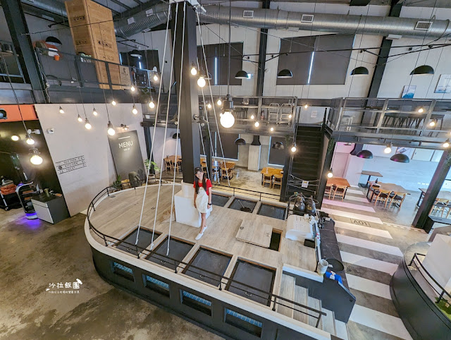 鴻龍宴台中超狂活蝦料理,大船霸氣開進餐廳 9 鴻龍宴台中超狂活蝦料理,大船霸氣開進餐廳