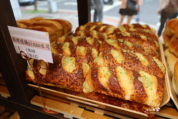 已停業台北生意超好麵包店『小鳥吃吐司內湖店』內科人吃起來 46 已停業台北生意超好麵包店『小鳥吃吐司內湖店』內科人吃起來