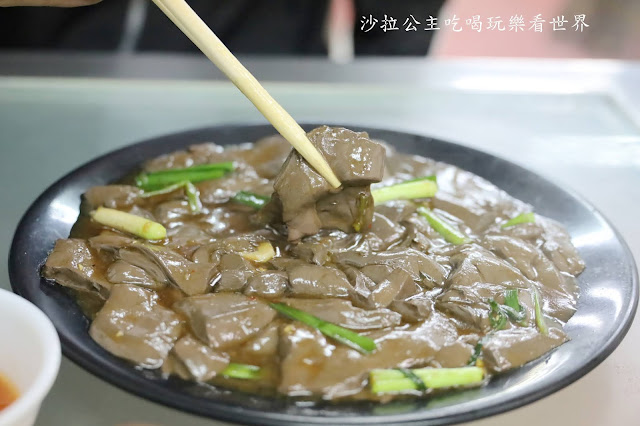 新竹城隍廟人氣小吃『許二姊鴨肉許』炒鴨血.鴨肉飯/宵夜 17 新竹城隍廟人氣小吃『許二姊鴨肉許』炒鴨血.鴨肉飯/宵夜