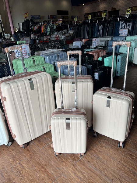 雲林麥寮行李箱特賣會,工廠直營廠拍990元起,胖胖箱、前開式行李箱、後背包 8 雲林麥寮行李箱特賣會,工廠直營廠拍990元起,胖胖箱、前開式行李箱、後背包
